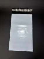 Курьерский пакет 10х20 см бело-серый без печати, без кармана