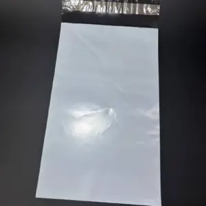 Курьерский пакет 12х25 см бело-серый без печати, без кармана