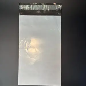 Курьерский пакет 20х30 см бело-серый без печати, без кармана