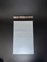 Курьерский пакет 20х35 см бело-серый без печати, без кармана